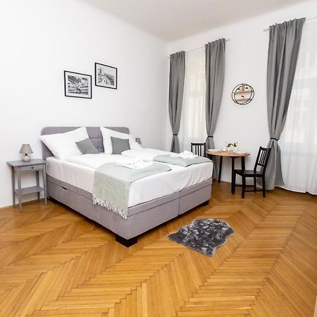 The Place, In The 7Th District Of Vídeň Exteriér fotografie